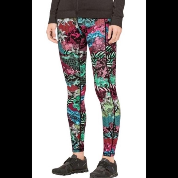 Lululemon Speed Up Tight *Full-On Luxtreme 28"
Zen Clash Multi size 2 - Picture 3 of 9